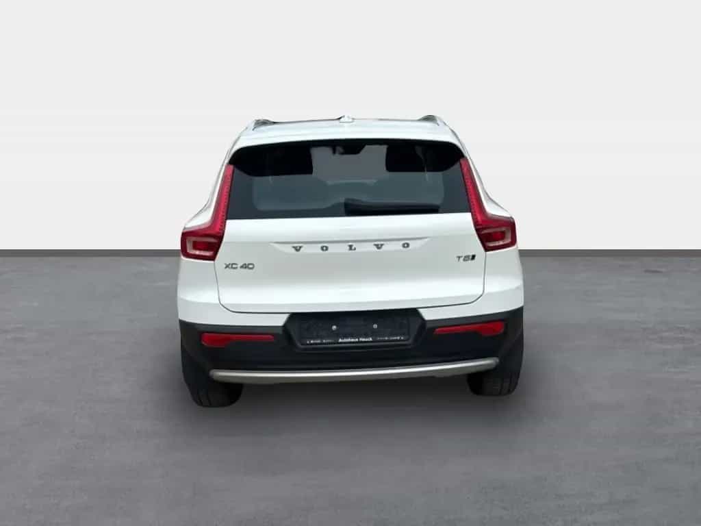 Volvo XC40 Momentum AWD Navi Leder Digitales Cockpit M 08/2018-photo-4