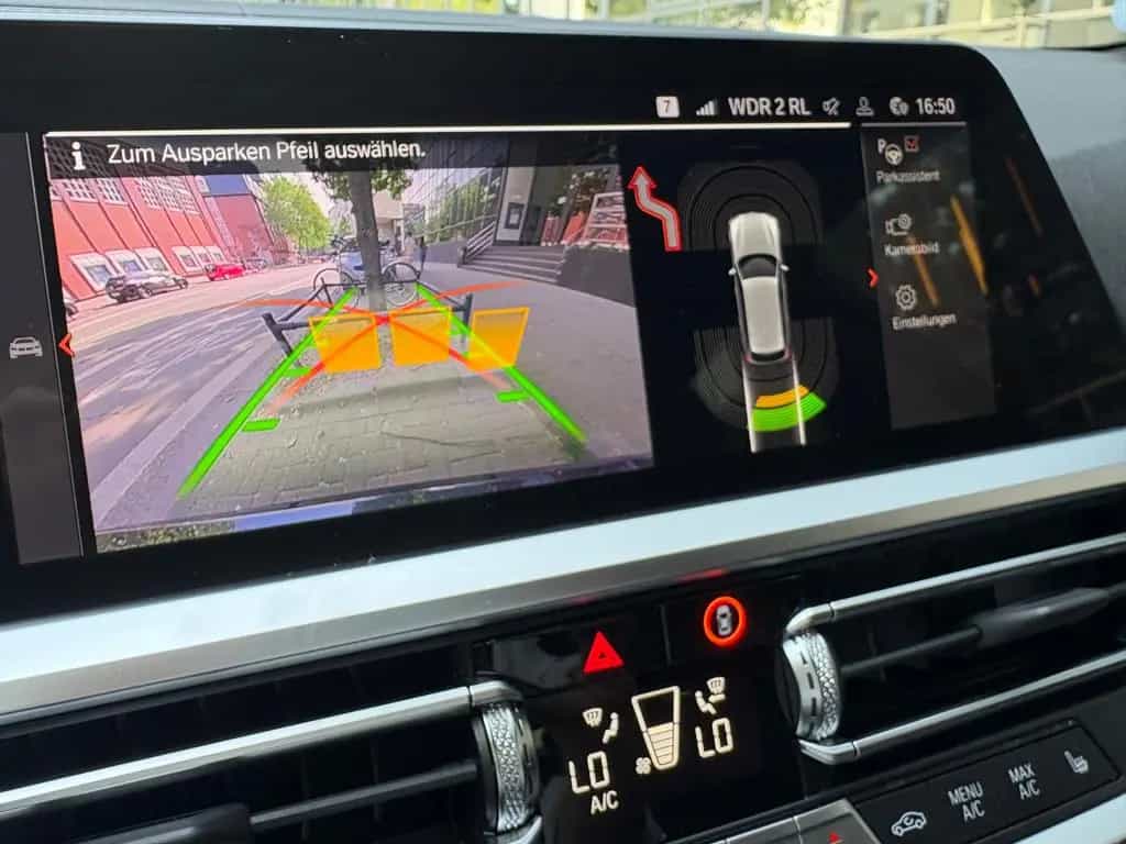 BMW 320 d Touring M Sport GARANTIE !! PANO DA ACC ... 10/2022-photo-10