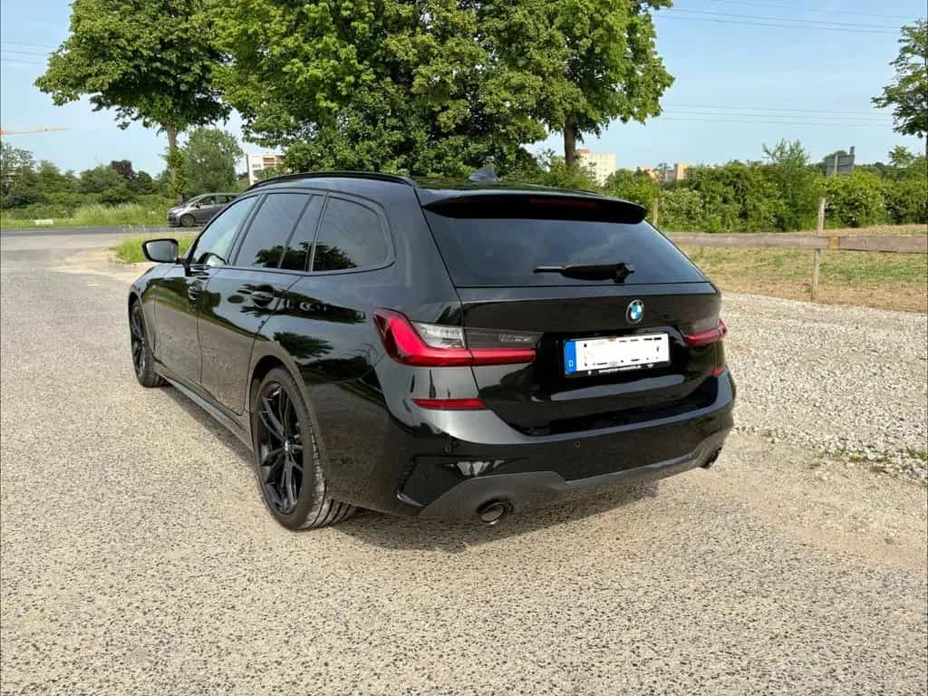 BMW 320 d Touring M Sport GARANTIE !! PANO DA ACC ... 10/2022-photo-2