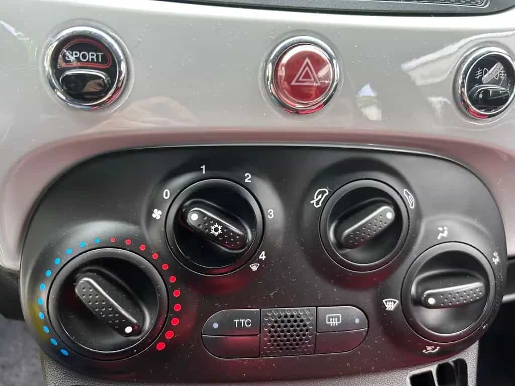 Abarth 500 Abarth 09/2010-photo-16