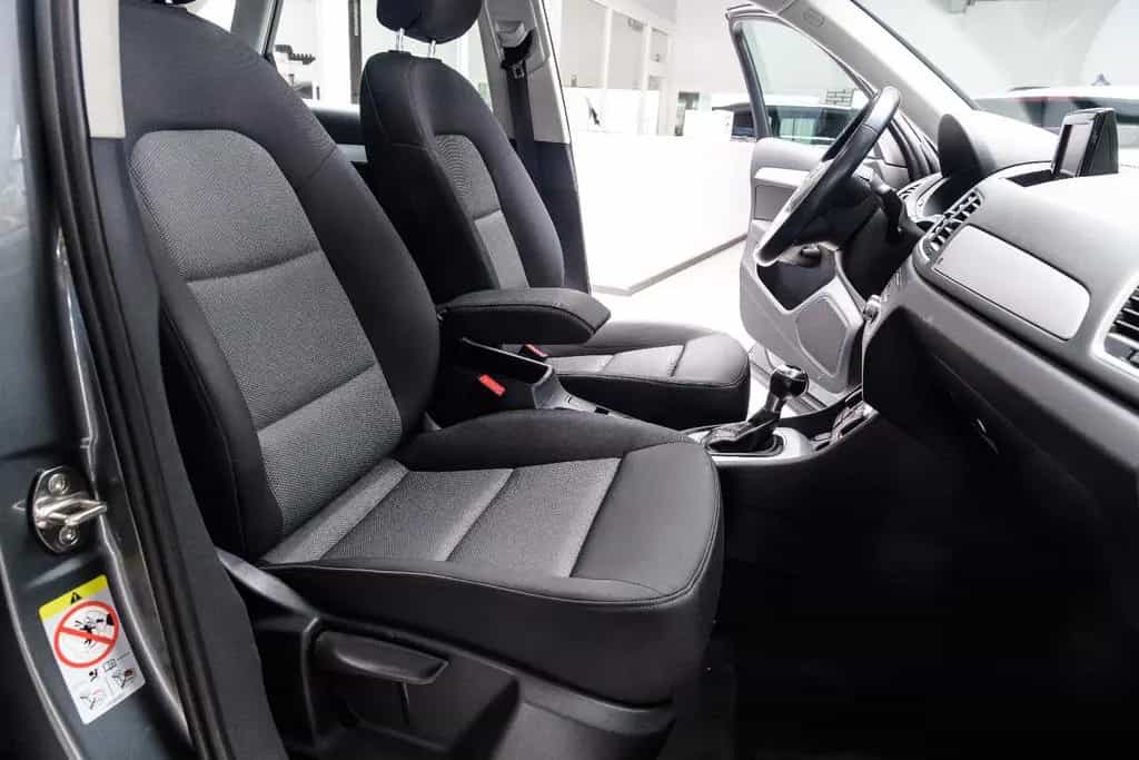 Audi Q3 1.4l 110kw S-Line +AHK +Pano +Navi 05/2018-photo-21