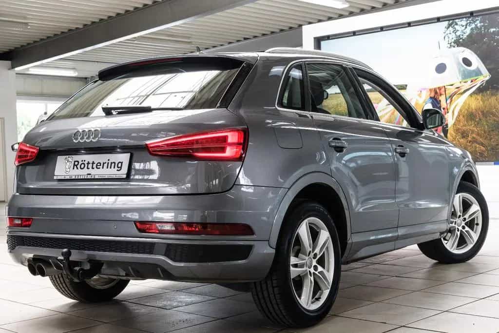 Audi Q3 1.4l 110kw S-Line +AHK +Pano +Navi 05/2018-photo-6