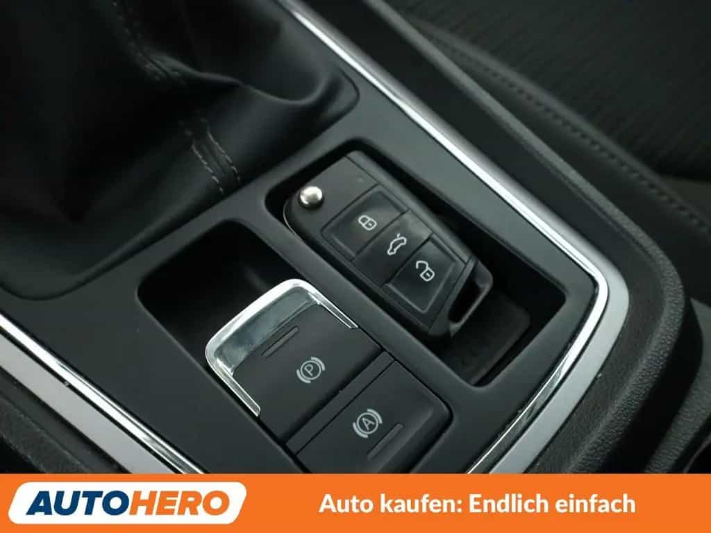 Seat Leon 1.4 TSI Xcellence*NAVI*CAM*SHZ*TEMPO* 07/2018-photo-24