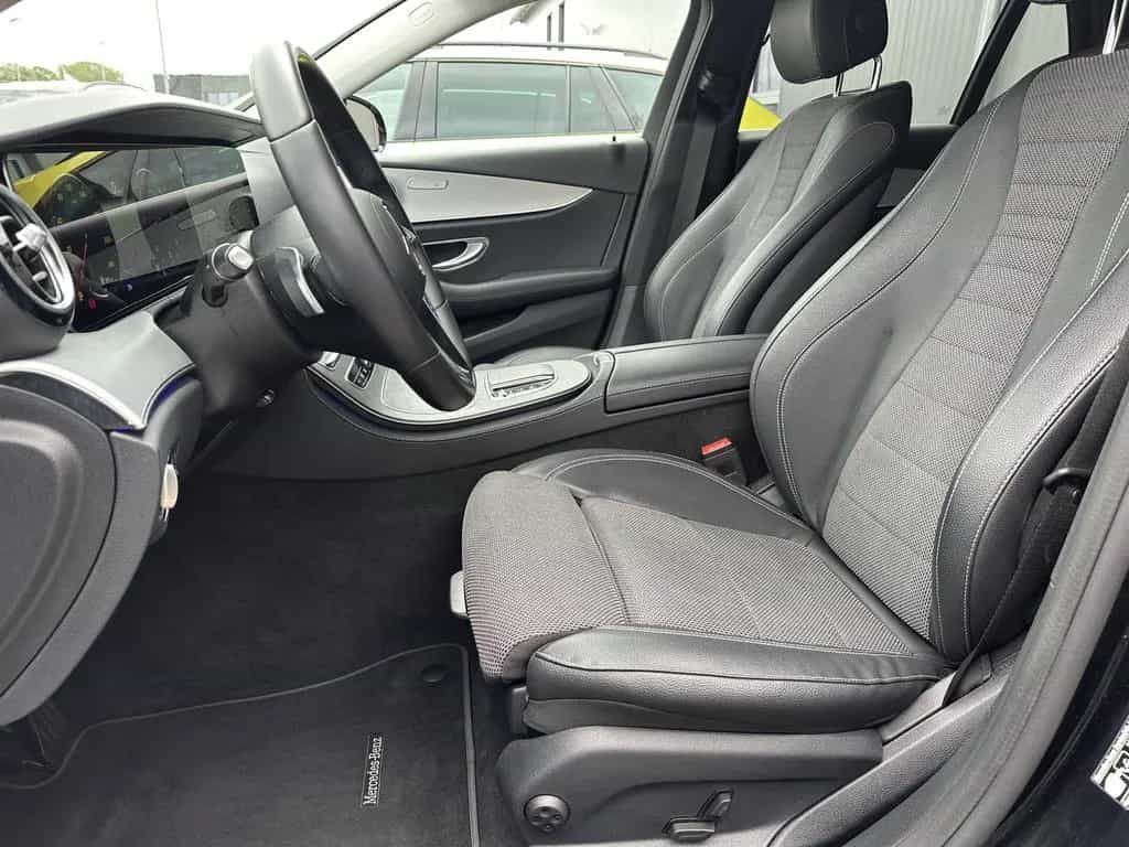 Mercedes-Benz E 220 d T Avantgarde NAV+LED+KAM+SHZ+WIDESCREEN 02/2022-photo-10