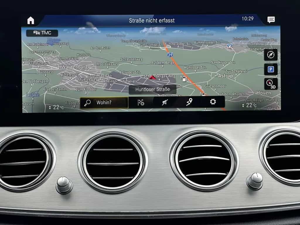 Mercedes-Benz E 220 d T Avantgarde NAV+LED+KAM+SHZ+WIDESCREEN 02/2022-photo-15