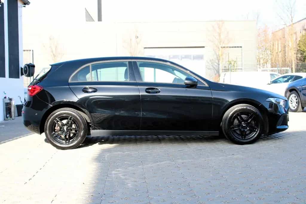 Mercedes-Benz A 180 A A 180 d 11/2022-photo-10