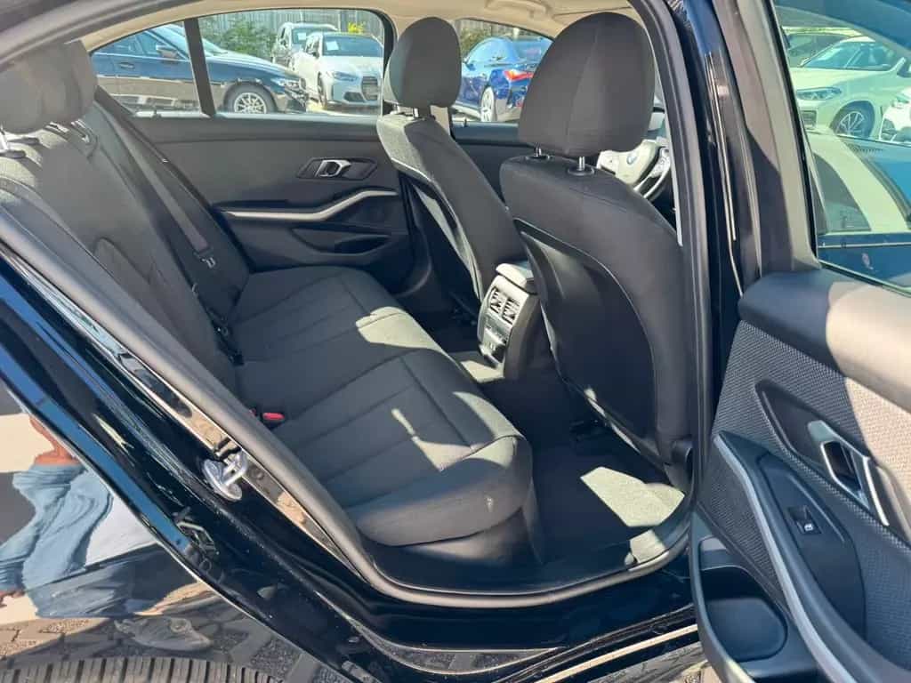 BMW 318 3 Limousine 318 i 09/2024-photo-16