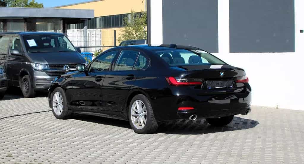 BMW 318 3 Limousine 318 i 09/2024-photo-4