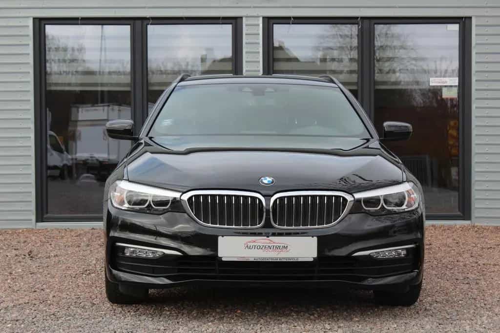 BMW 520 d Touring*AHK*Leder*Top*HU/AU Neu*Scheckheft 06/2017-photo-2