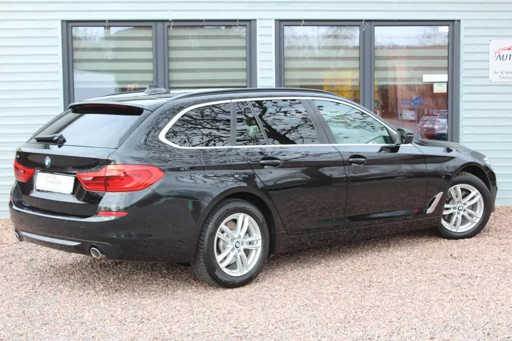 BMW 520 d Touring*AHK*Leder*Top*HU/AU Neu*Scheckheft 06/2017-photo-4