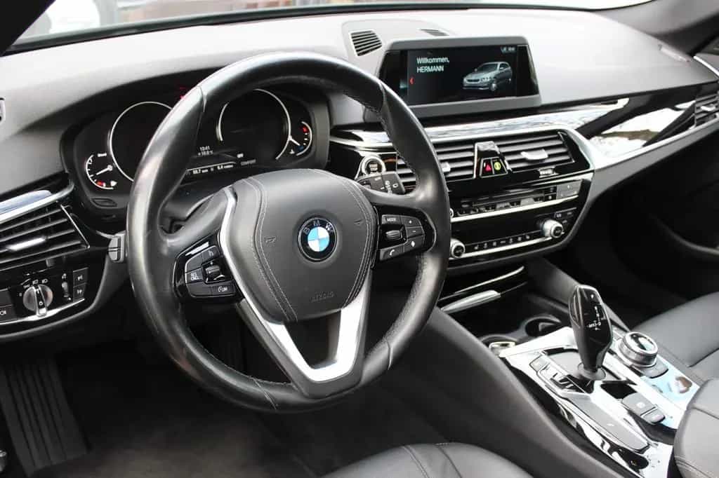 BMW 520 d Touring*AHK*Leder*Top*HU/AU Neu*Scheckheft 06/2017-photo-8