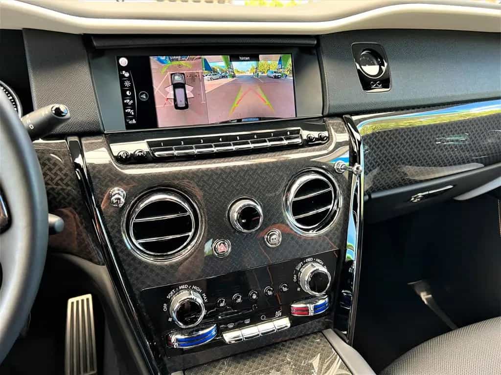 Rolls-Royce Cullinan BLACK BADGE / BESPOKE / STARLIGHT / 4 SEATS/ TV 10/2020-photo-15