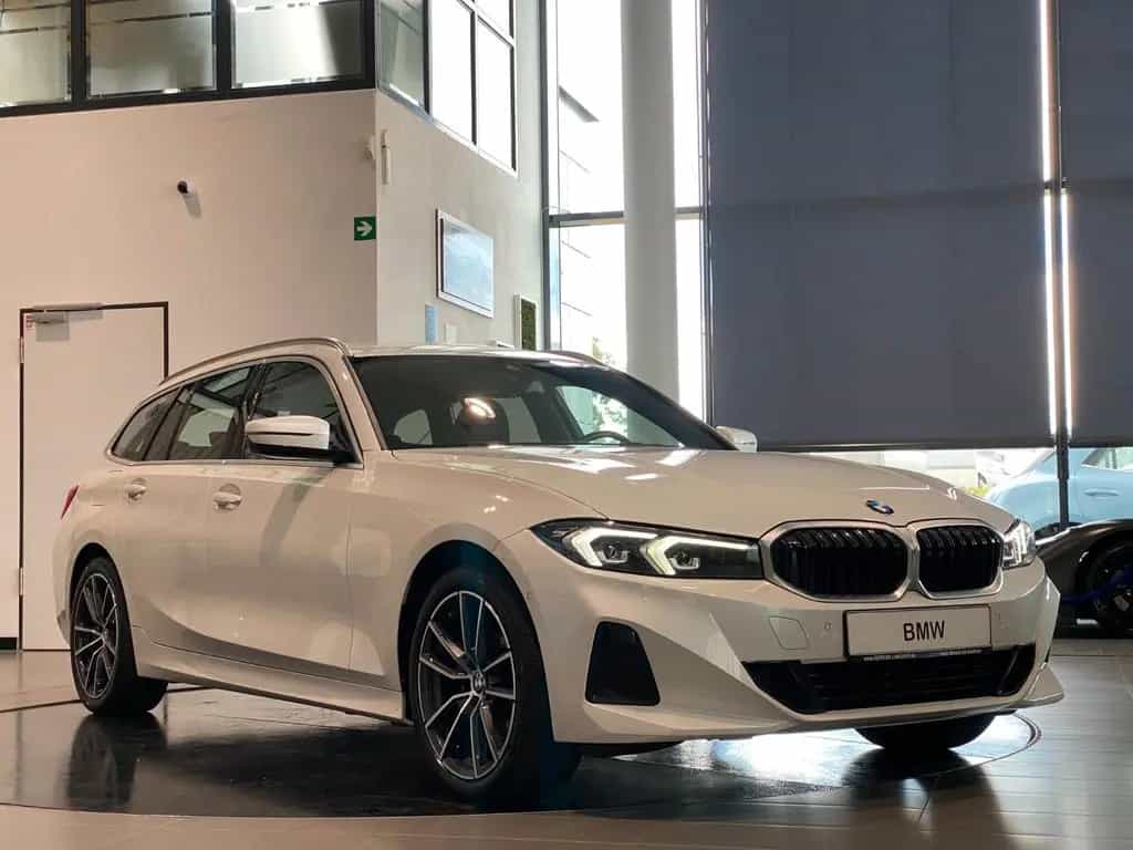 BMW 318 i Touring Curved DrivingA Kamera LED AHK 09/2022-photo-2