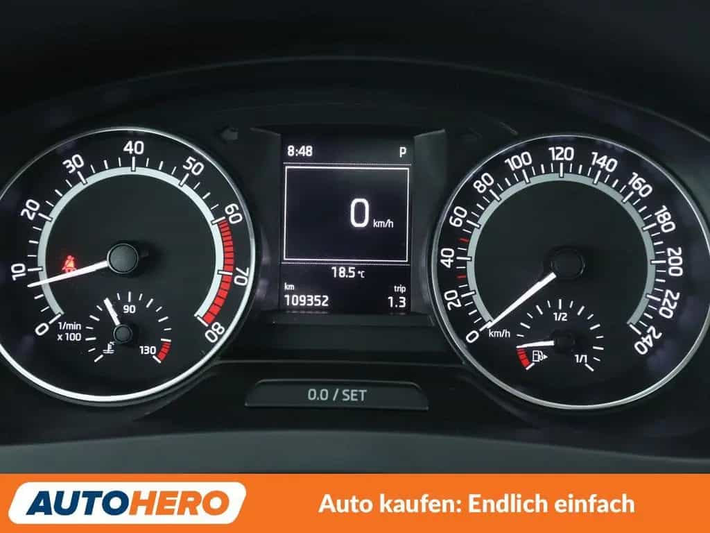Skoda Rapid Spaceback 1.4 TSI Ambition Aut.*XENON*PDC* 06/2016-photo-19