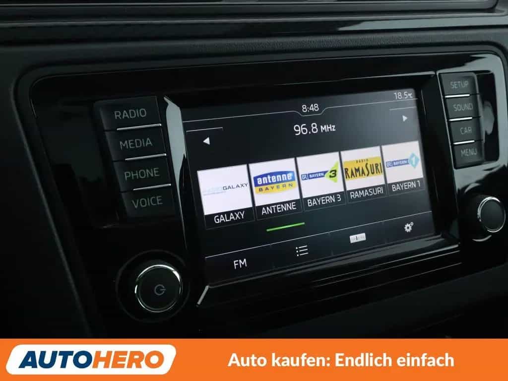 Skoda Rapid Spaceback 1.4 TSI Ambition Aut.*XENON*PDC* 06/2016-photo-20