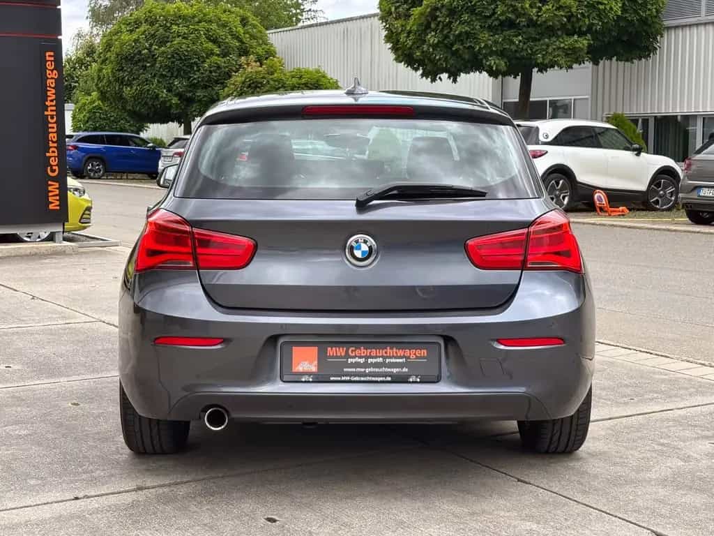 BMW 118 i Advantage Steptronic. ACC PDC NAV AHK SHZ 02/2018-photo-14