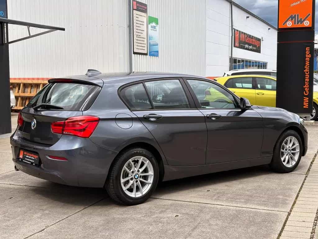 BMW 118 i Advantage Steptronic. ACC PDC NAV AHK SHZ 02/2018-photo-16