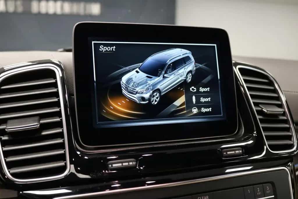 Mercedes-Benz GLS 400 4Matic/KAMERA/PANO/LEDER/7 SITZER 07/2017-photo-42