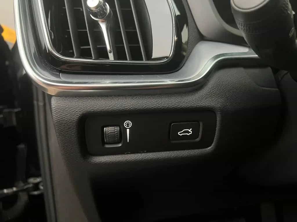 Volvo V60 B4 D LED Navi Kamera SpurhalteASISTENT 10/2021-photo-16