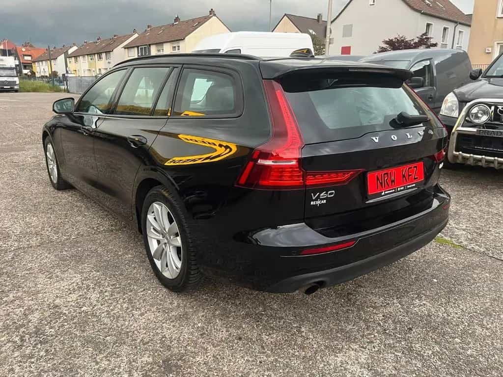 Volvo V60 B4 D LED Navi Kamera SpurhalteASISTENT 10/2021-photo-4