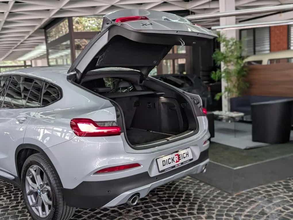 BMW X4 xDrive 30 i xLine MSport Shadow PANO H&K VOLL 02/2019-photo-16