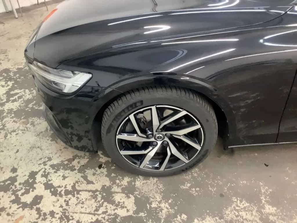 Volvo V60 B4 R-DESIGN HEAD-UP MASSAGE CAM LEDER LED 08/2020-photo-2