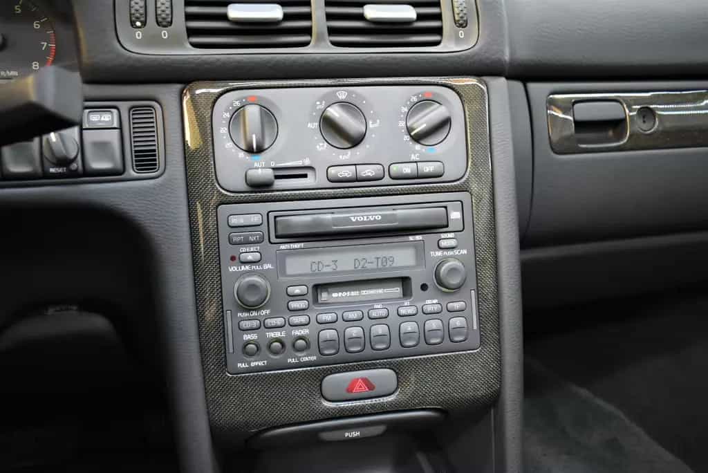 Volvo C70 2.0T Cabriolet Collection+SHZ+Memory 04/2005-photo-16