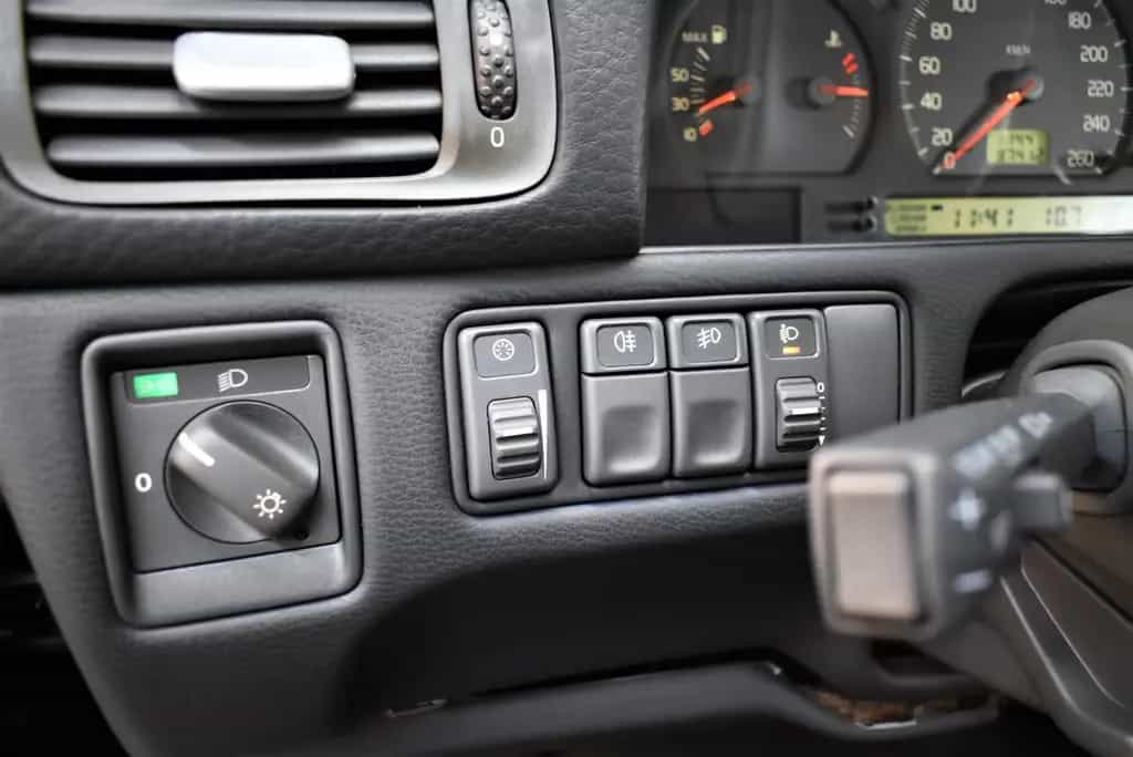 Volvo C70 2.0T Cabriolet Collection+SHZ+Memory 04/2005-photo-21