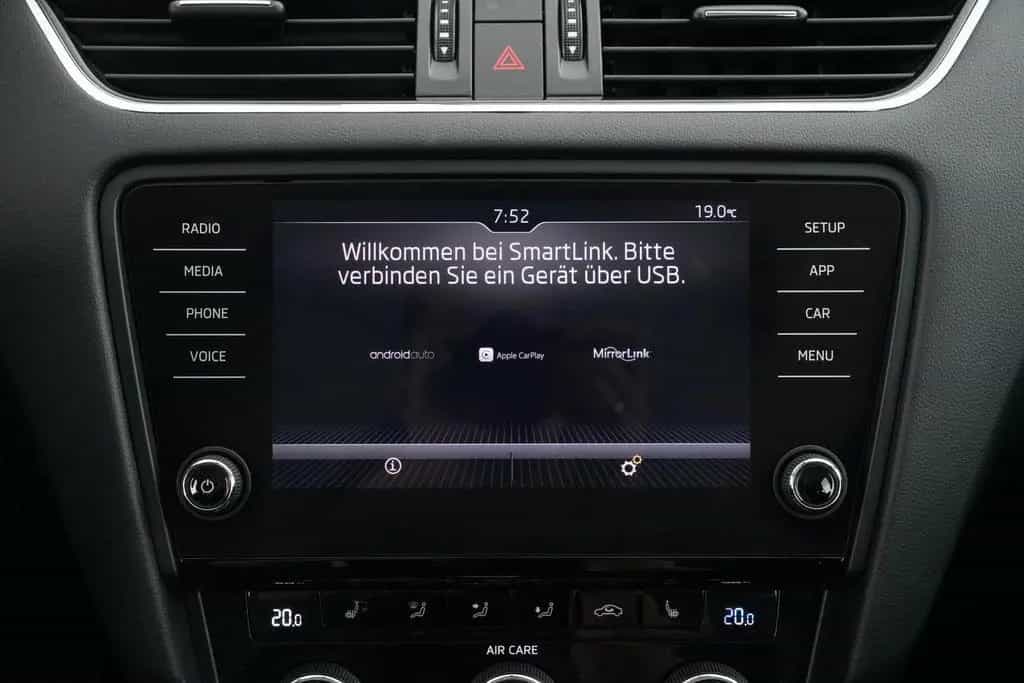 Skoda Octavia COMBI 1.4TSI DSG+APPLE/ANDR+SHZ+TEMPOMAT 09/2017-photo-16