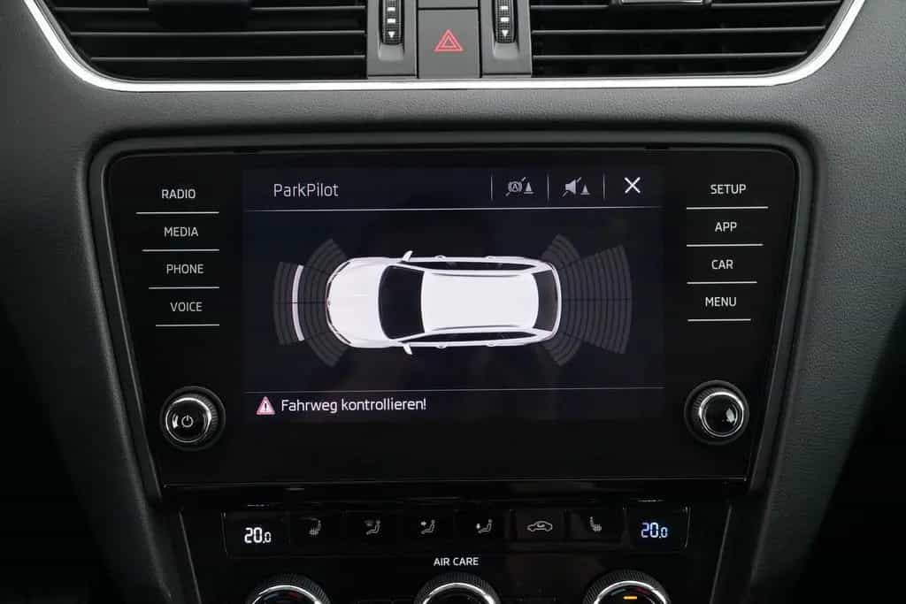 Skoda Octavia COMBI 1.4TSI DSG+APPLE/ANDR+SHZ+TEMPOMAT 09/2017-photo-17