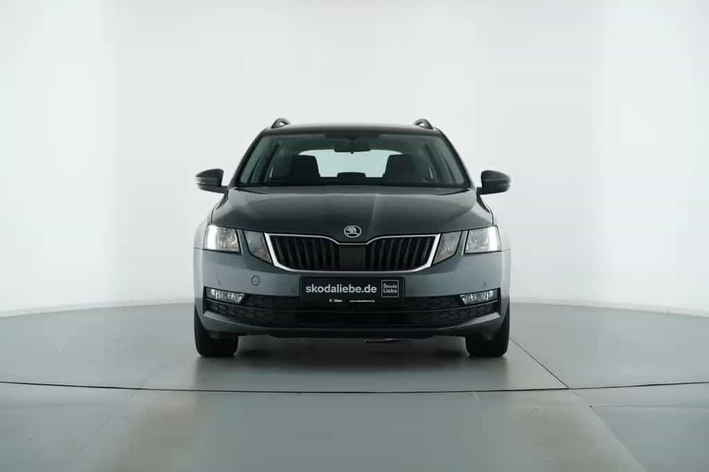 Skoda Octavia COMBI 1.4TSI DSG+APPLE/ANDR+SHZ+TEMPOMAT 09/2017-photo-2