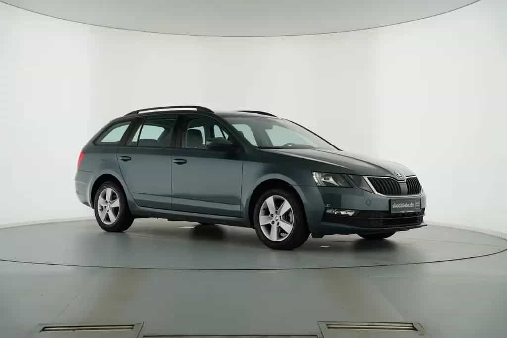 Skoda Octavia COMBI 1.4TSI DSG+APPLE/ANDR+SHZ+TEMPOMAT 09/2017-photo-3