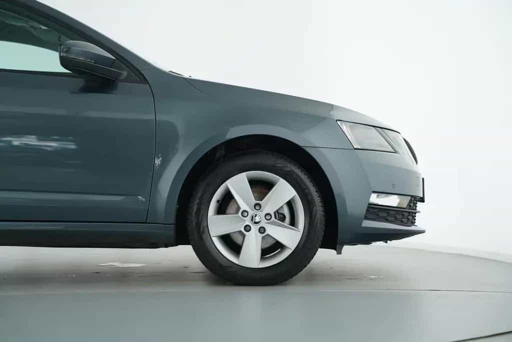 Skoda Octavia COMBI 1.4TSI DSG+APPLE/ANDR+SHZ+TEMPOMAT 09/2017-photo-4