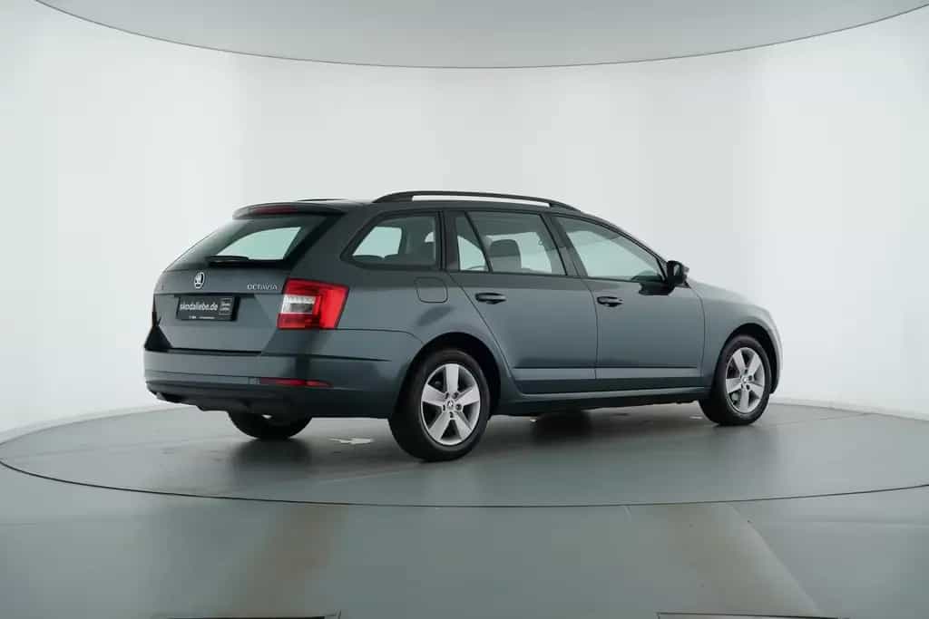 Skoda Octavia COMBI 1.4TSI DSG+APPLE/ANDR+SHZ+TEMPOMAT 09/2017-photo-5