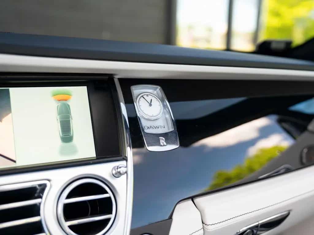 Rolls-Royce Dawn 6.6 V12 04/2018-photo-20