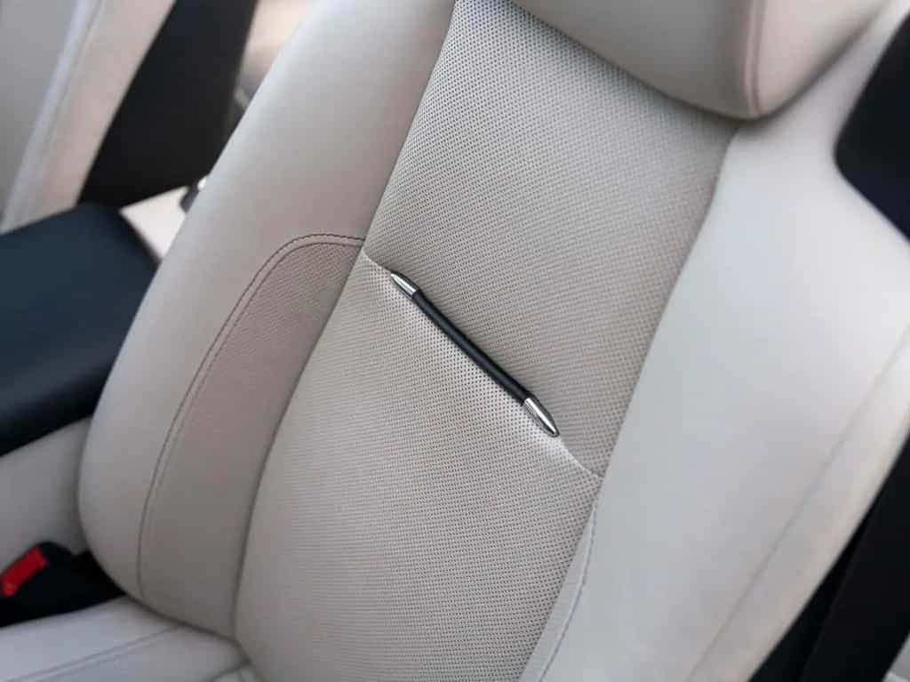 Rolls-Royce Dawn 6.6 V12 04/2018-photo-8