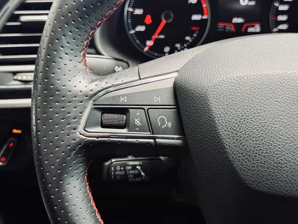 Seat Leon FR |NAVI|Kamera|SHZ|LED|Carplay| 10/2018-photo-18