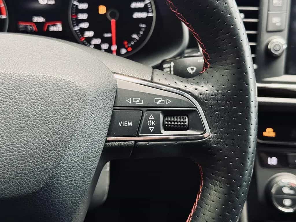 Seat Leon FR |NAVI|Kamera|SHZ|LED|Carplay| 10/2018-photo-19