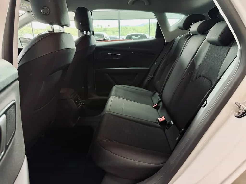 Seat Leon FR |NAVI|Kamera|SHZ|LED|Carplay| 10/2018-photo-21