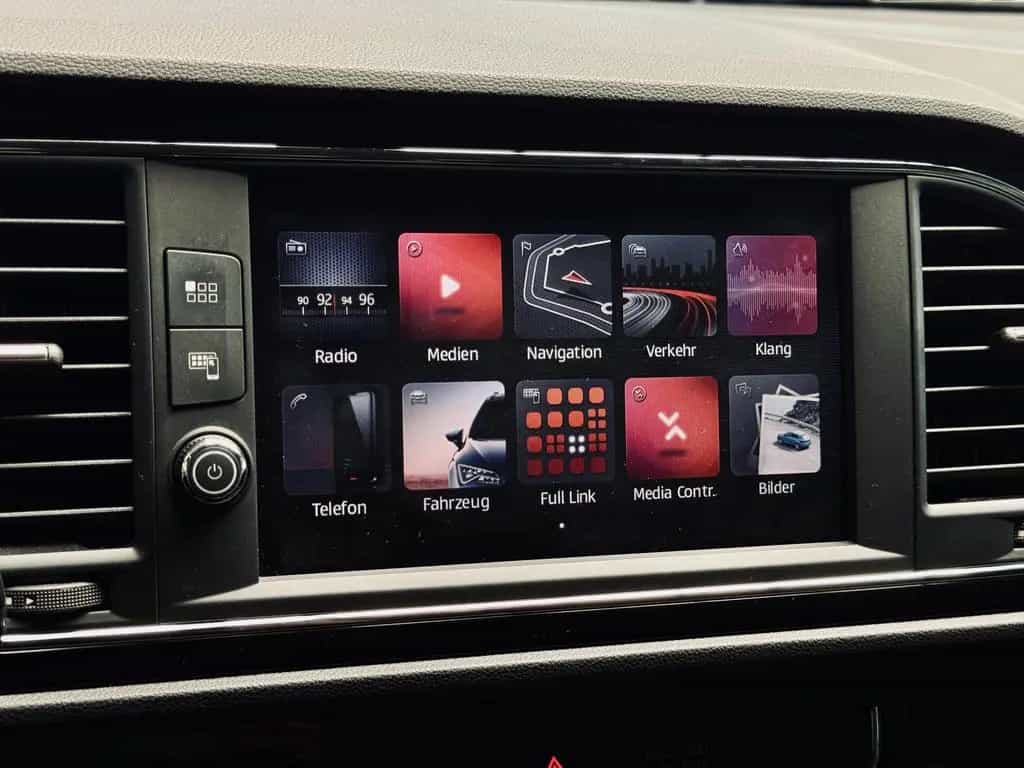 Seat Leon FR |NAVI|Kamera|SHZ|LED|Carplay| 10/2018-photo-22