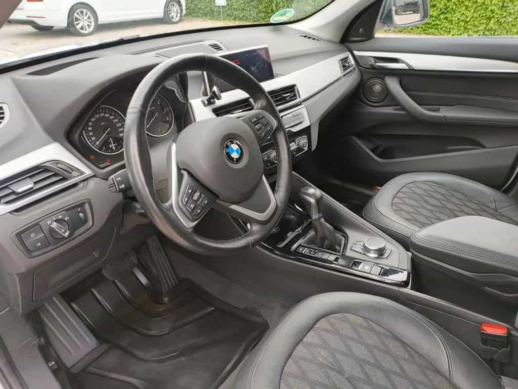BMW X1 xDrive20d xLine 64tkm Top Ausstattung 09/2016-photo-6