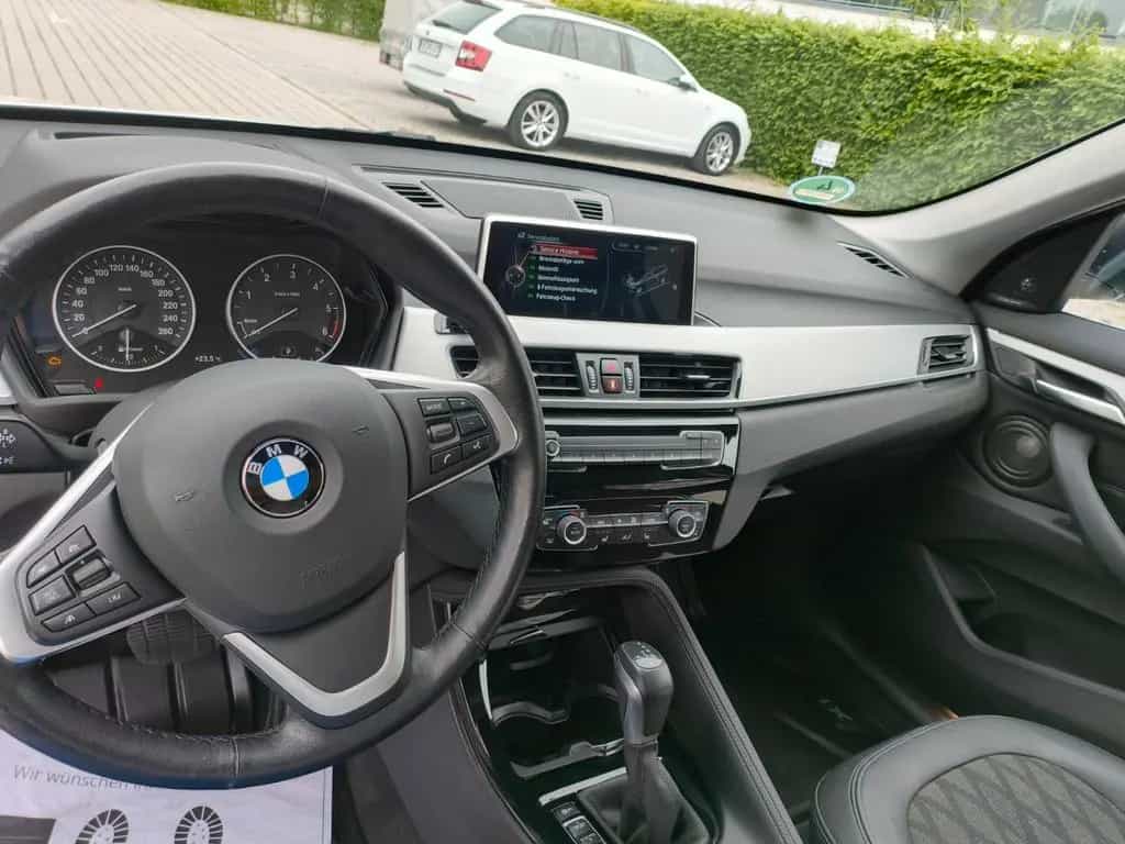 BMW X1 xDrive20d xLine 64tkm Top Ausstattung 09/2016-photo-7
