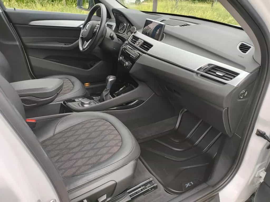 BMW X1 xDrive20d xLine 64tkm Top Ausstattung 09/2016-photo-9