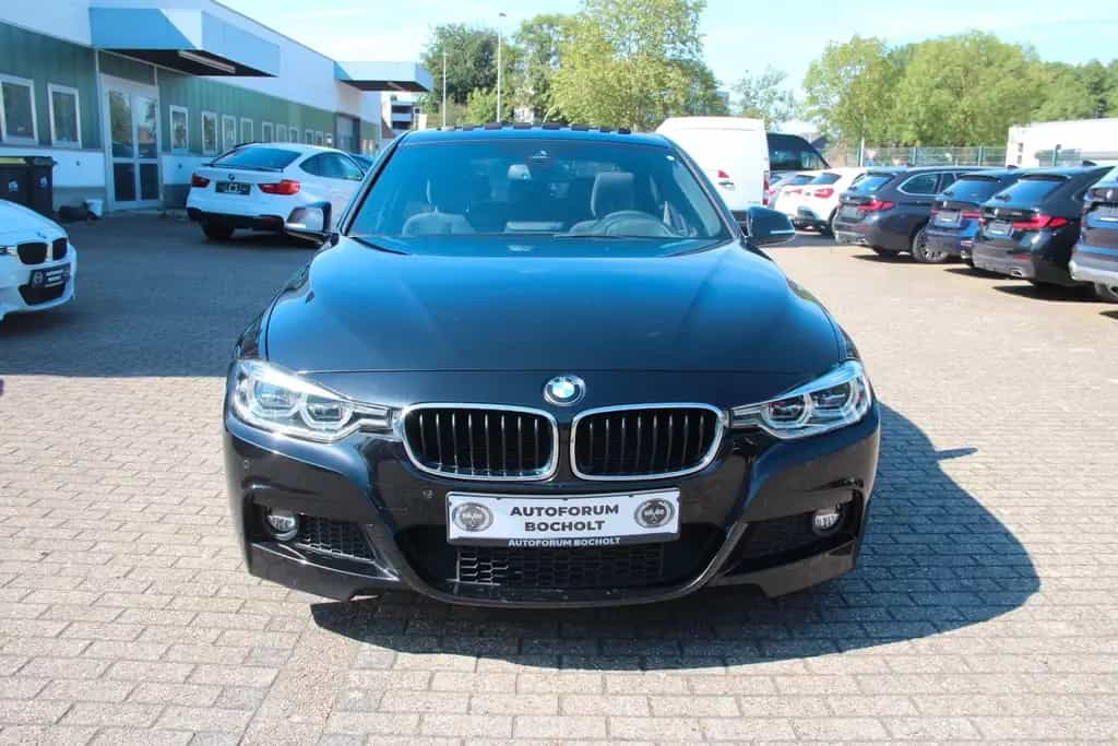 BMW 320 d M Sport, LED, GSD, RFK 08/2017-photo-0