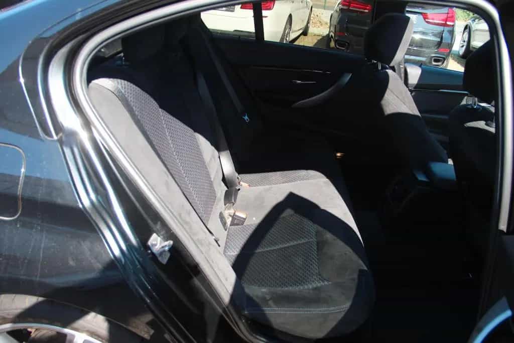 BMW 320 d M Sport, LED, GSD, RFK 08/2017-photo-11