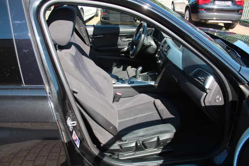 BMW 320 d M Sport, LED, GSD, RFK 08/2017-photo-12
