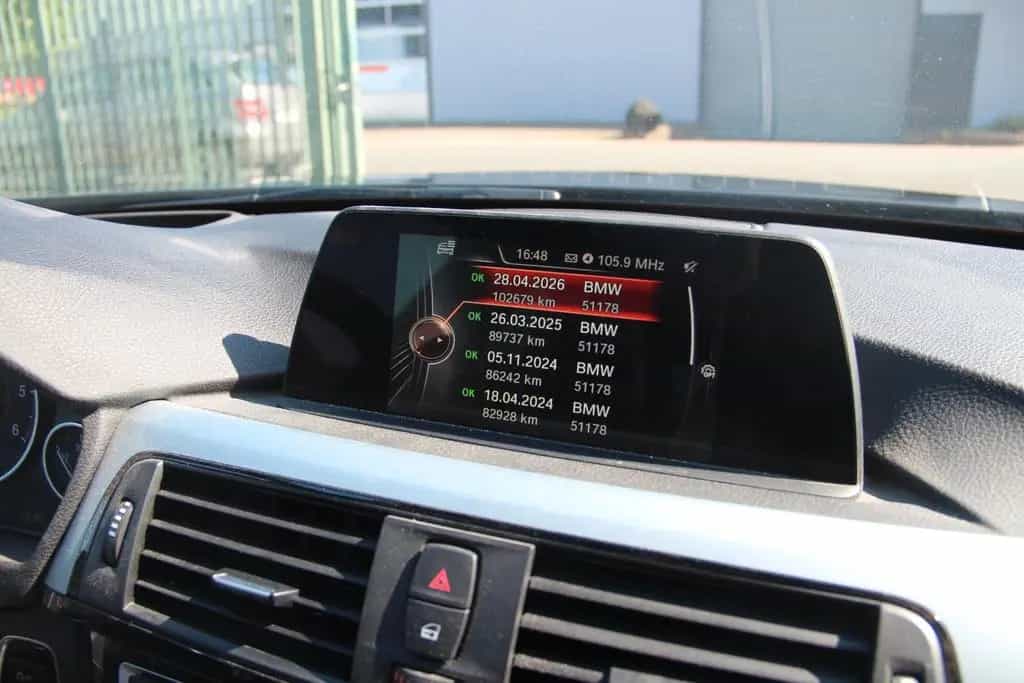 BMW 320 d M Sport, LED, GSD, RFK 08/2017-photo-17