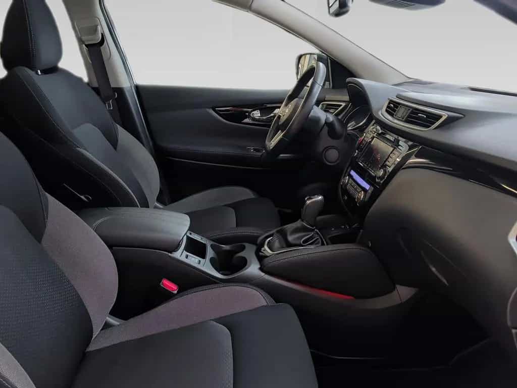 Nissan Qashqai DIG-T ZAMA/n-connecta Pano+Navi+360+iKey 12/2020-photo-11