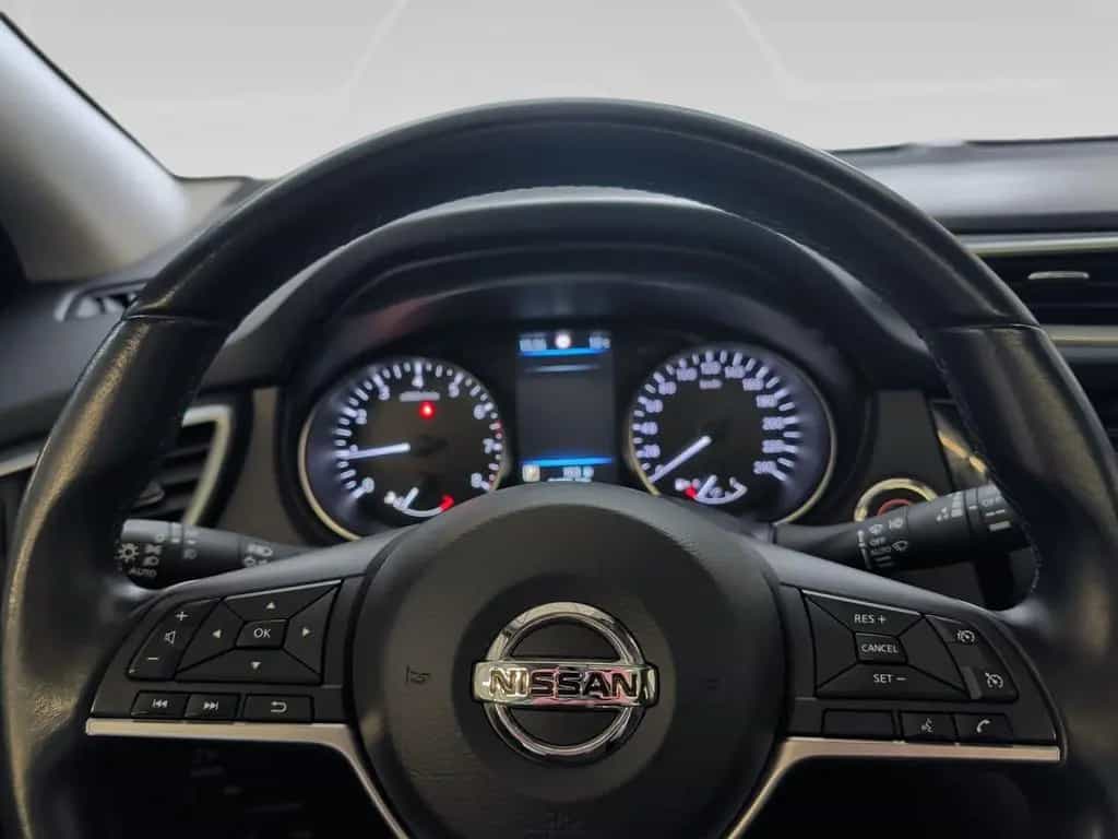 Nissan Qashqai DIG-T ZAMA/n-connecta Pano+Navi+360+iKey 12/2020-photo-16