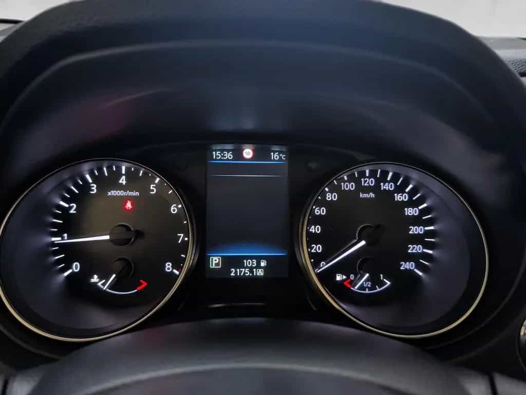 Nissan Qashqai DIG-T ZAMA/n-connecta Pano+Navi+360+iKey 12/2020-photo-17